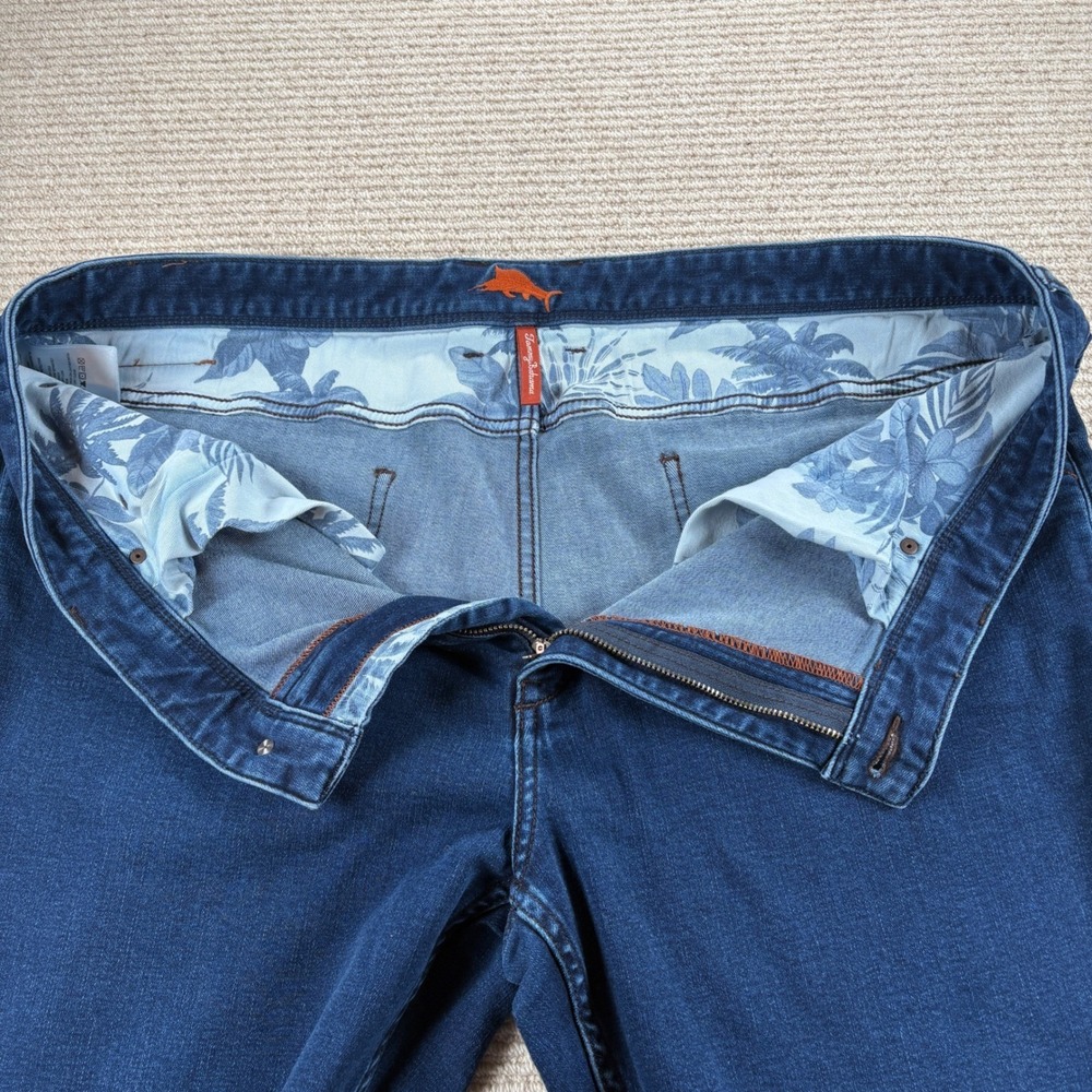 Tommy Bahama Boracay Jeans Mens 42x30 Straight Leg Preppy Island Classic Denim - Picture 3 of 13